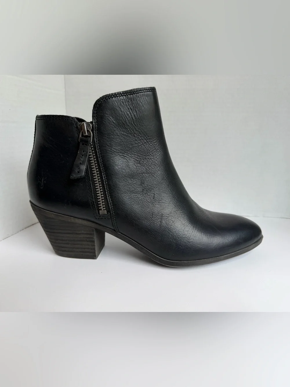 FRYE Judith Leather Ankle Boots Black Booties Block Heel